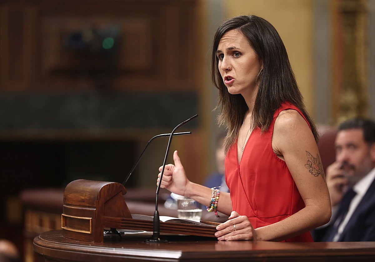 Podemos sobre el presidente: «Pedro Sánchez mea a la gente y le dice que llueve»