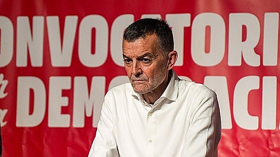 Maíllo prevé elecciones en marzo y apremia a las izquierdas a resolver el liderazgo de su espacio