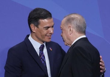 Sánchez llega a la OTAN aferrado al cumplimiento del 2% del gasto militar frente a Trump