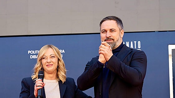 Abascal choca con Trump por sus «inaceptables» ataques a Meloni: «No se puede tratar a los aliados como vasallos»