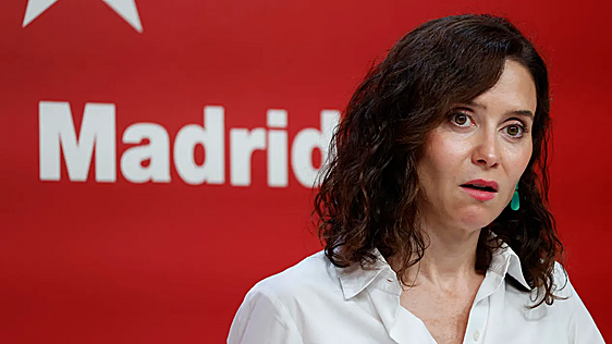El PSOE denuncia ante la Fiscalía la compra del ático de Ayuso y apunta a prevaricación y malversación
