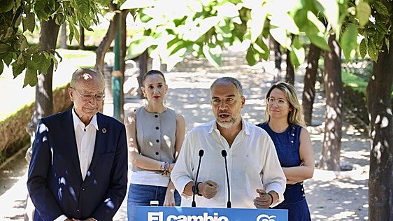El PP exige también la dimisión de la ministra de Sanidad por la crisis ceutí