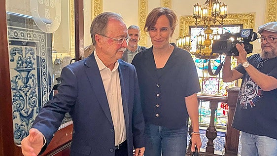 La ministra García niega el colapso sanitario de Ceuta pese al temor de los médicos y los vecinos