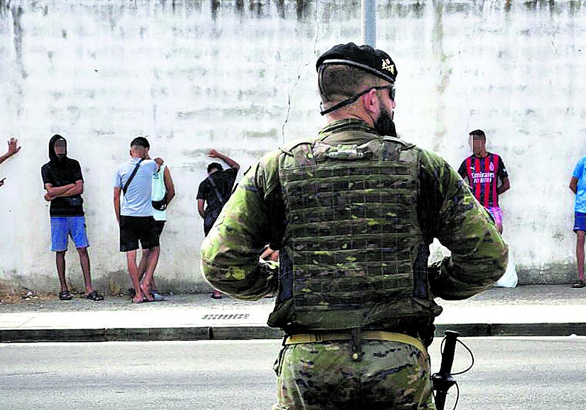 Bruselas insiste en que «todos» los migrantes llegados a Ceuta deben ser devueltos a Marruecos