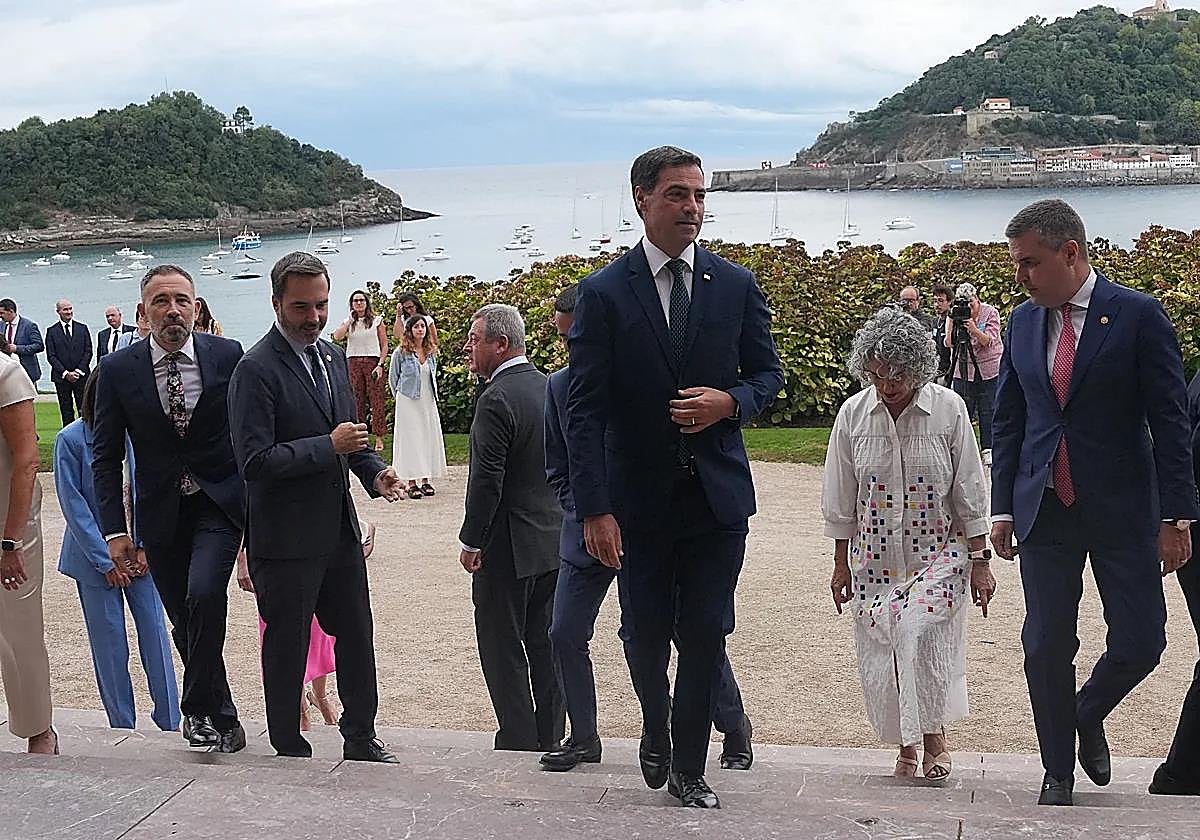 Pradales critica la «descoordinación» del Gobierno en Ceuta y reclama competencias migratorias