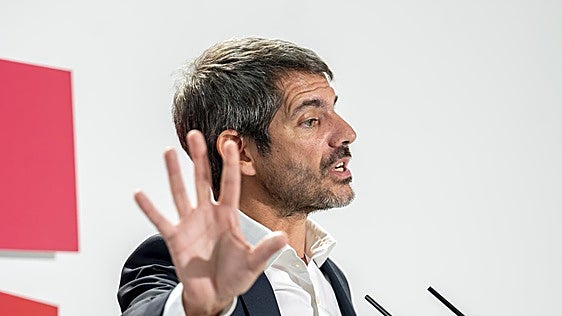 Sumar afea a Sánchez su actitud frente a Marruecos y exige el «traslado» a la península de los migrantes de Ceuta
