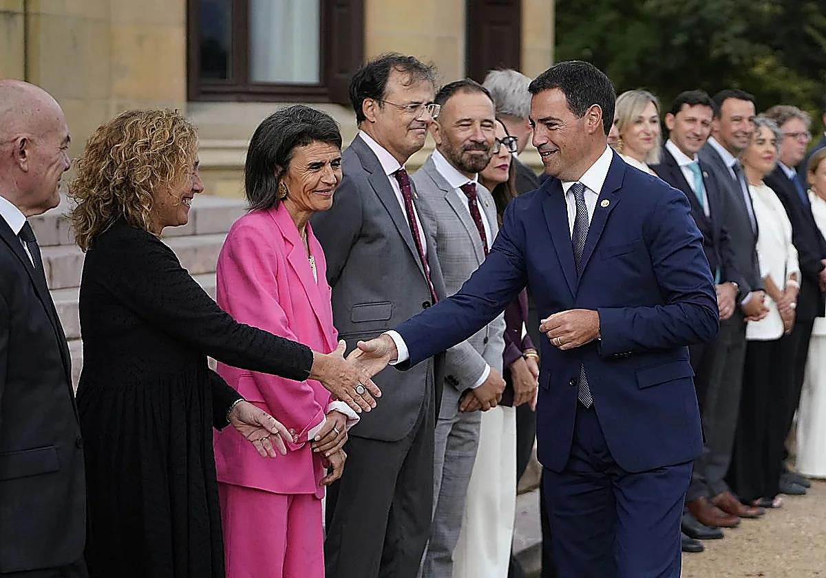 El lehendakari avisa a Sánchez de que «la legislatura terminará» si no resuelve ya la crisis de Ceuta
