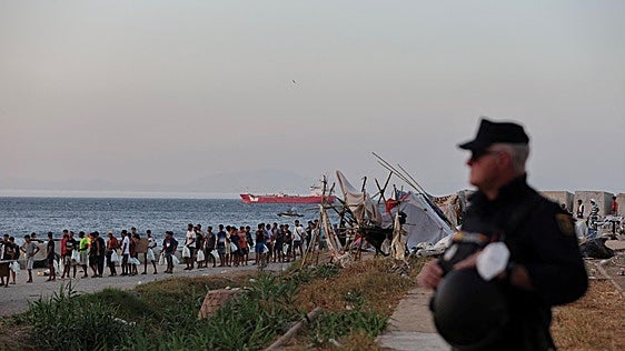 La jueza Tardón admite la personación del Gobierno en el caso sobre el asalto migratorio a Ceuta