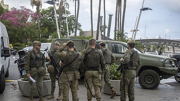 Dos militares son evacuados de Ceuta tras resultar heridos por agresiones de inmigrantes