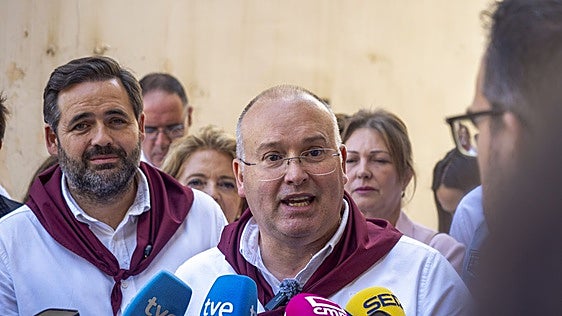 Tellado vaticina que los socialistas «repetirán como cotorras que Begoña Gómez tiene derecho a trabajar»