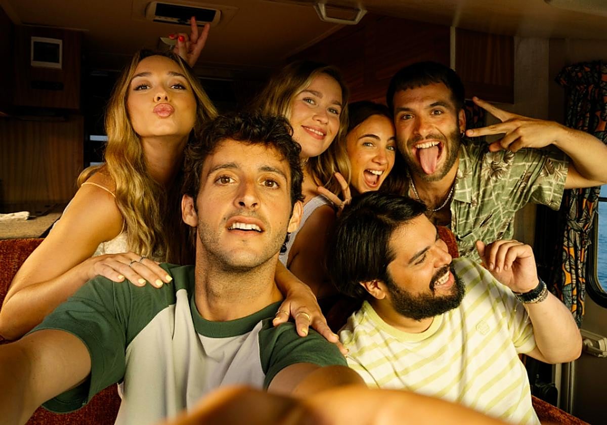 Nueve series para cerrar agosto: del nuevo policía argentino de Disney+ al viaje en caravana de Elísabet Benavent