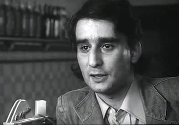 Leopoldo María Panero, en una escena de la película documental 'El desencanto'.