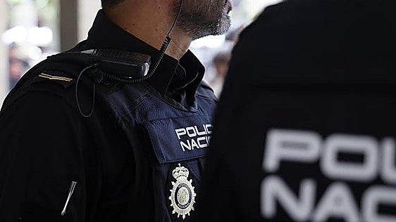 Detenido tras perseguir a su expareja con un machete después de meses de amenazarla de muerte