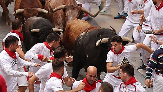 El cuarto encierro de San Fermín, en imágenes