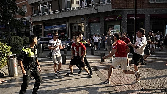 «Tiene 16 años y aún no entiende por qué le pegaron. Está en tratamiento psicológico»