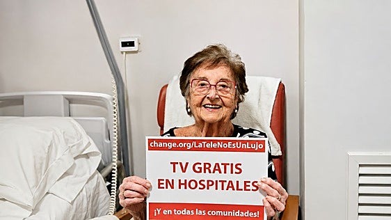 Una mujer hospitalizada de 94 años inicia una campaña para poder ver TV sin pagar en su habitación