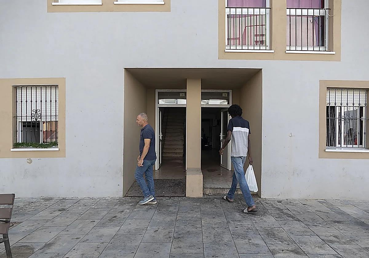 Los hermanos del menor muerto en el tiroteo de Isla Cristina piden justicia: «Solo estaba cruzando una calle»