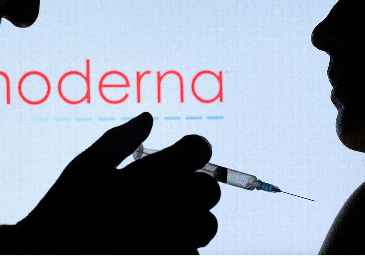 Las farmacéuticas Moderna y Merck anuncian el éxito de la primera vacuna contra el melanoma