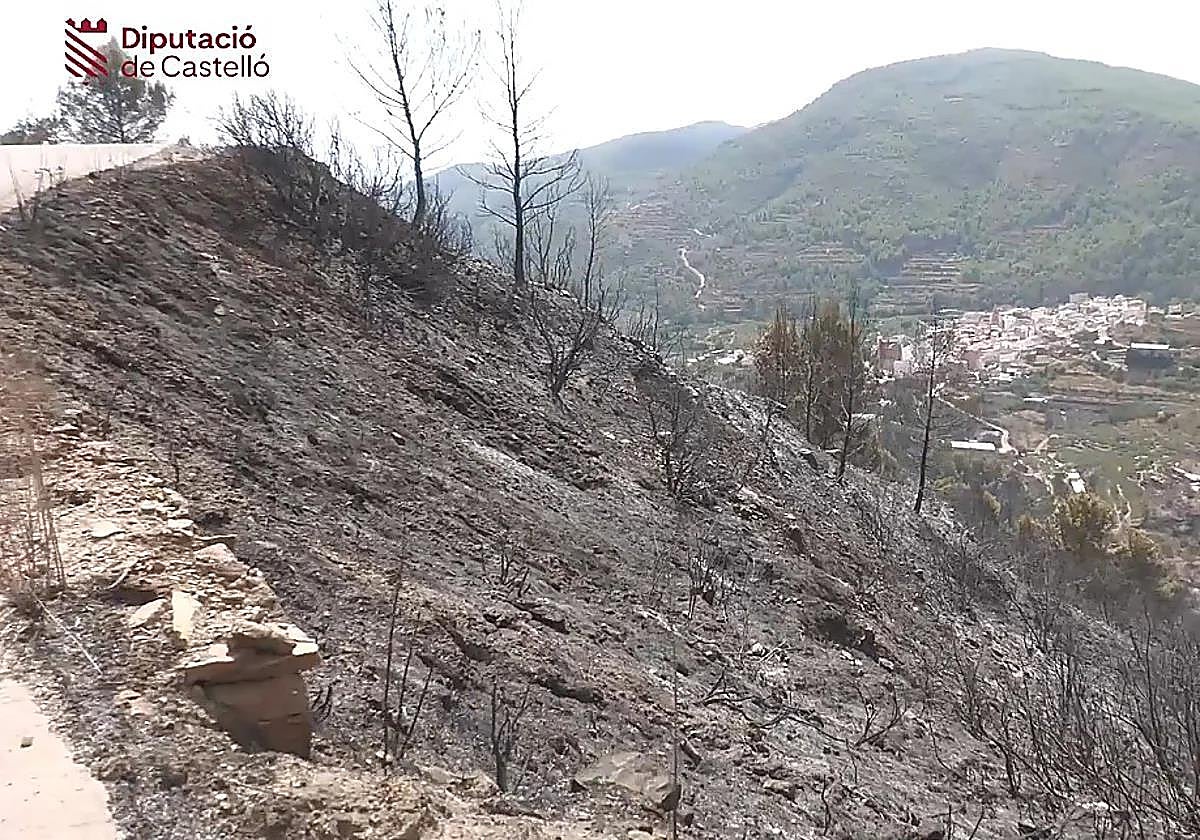Levantan el confinamiento de los vecinos de Gátova por el incendio de Segorbe