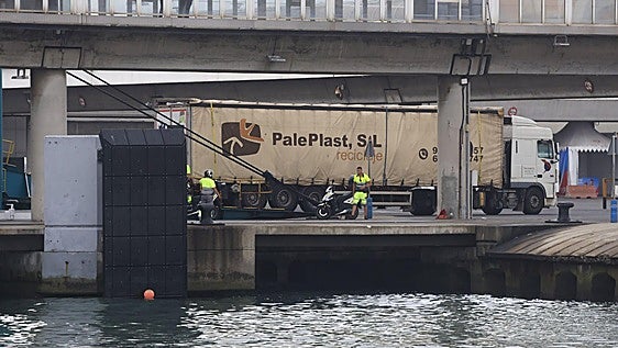 Mueren dos mujeres en Algeciras al caer al mar el vehículo en el que viajaban