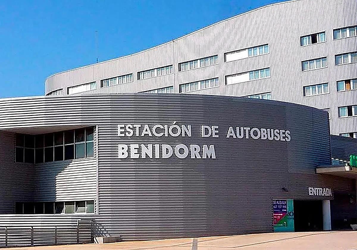 El viaje en bus entre Benidorm y Madrid que casi acaba a machetazos