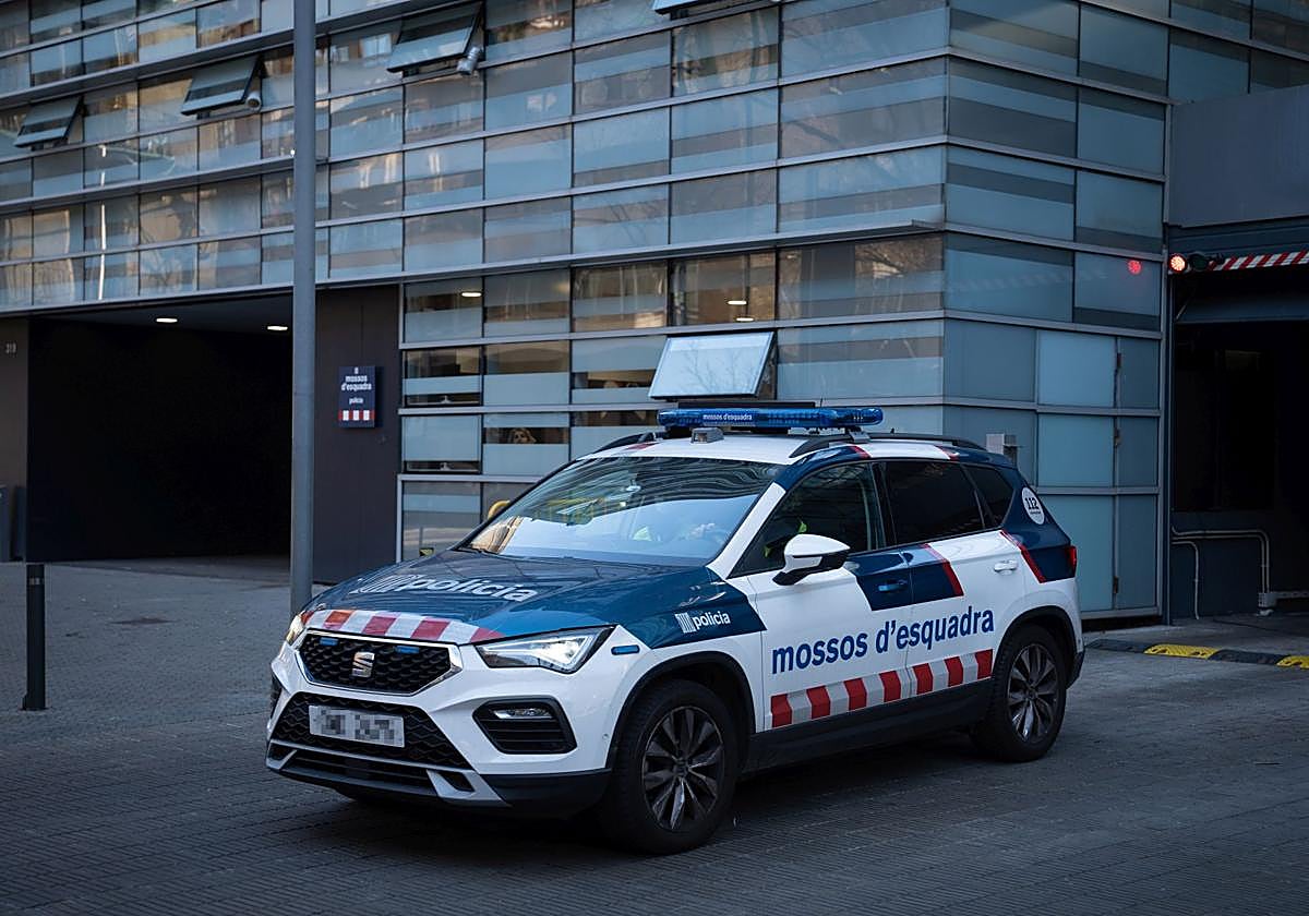 Tres heridos, dos de ellos graves, por una explosión en una Facultad de Química de Tarragona
