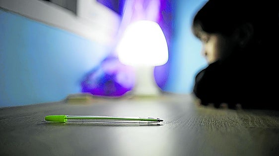 Aumenta el acoso escolar que utiliza IA y los casos duran más de un año