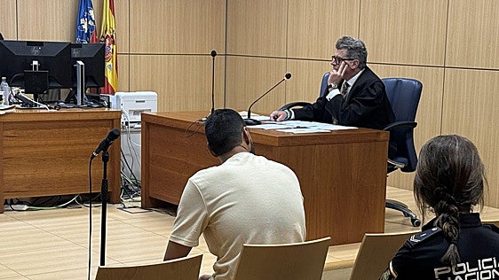 Absuelven de tentativa de homicidio al detenido por asesinar a tiros a un hombre delante de su hijo en Valencia
