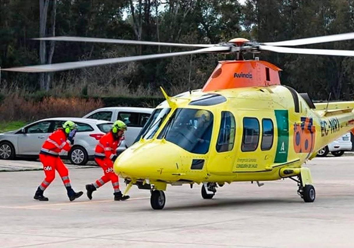 Helicóptero del 061, en una imagen de archivo.