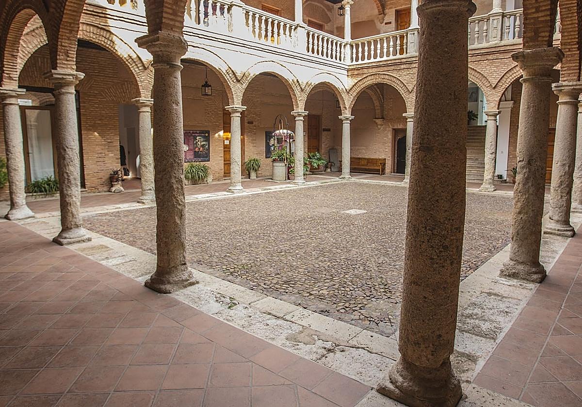 Se vende un histórico palacio del siglo XVI por menos de un millón de euros
