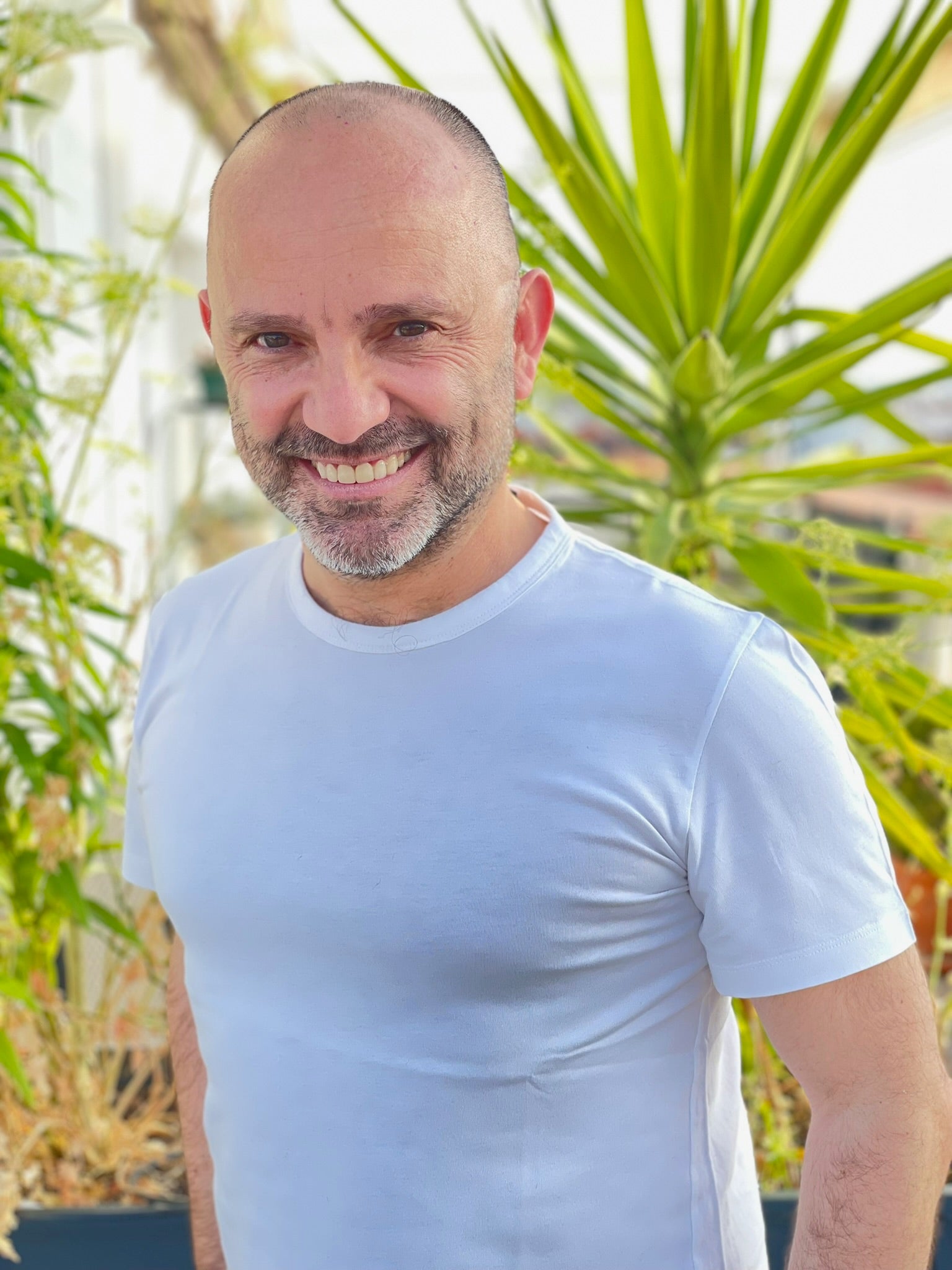 Juanra López, autor de 'Yo, folclórica': «Muchos artistas actuales no pagarían las multas de Concha Piquer por no callarse»