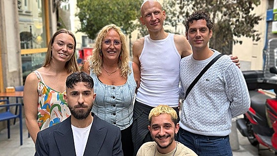 Los participantes del desayuno en el que se ha presentado la nueva edición del Pride Positivo.
