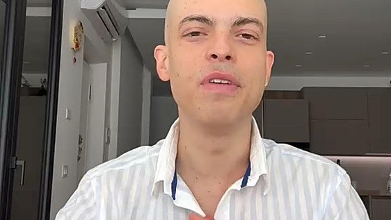 La historia de Simo: el paciente con leucemia que encontró un donante de médula tras una campaña de concienciación