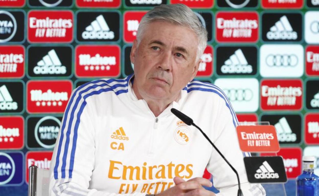 Carlo Ancelotti, durante la rueda de prensa. 