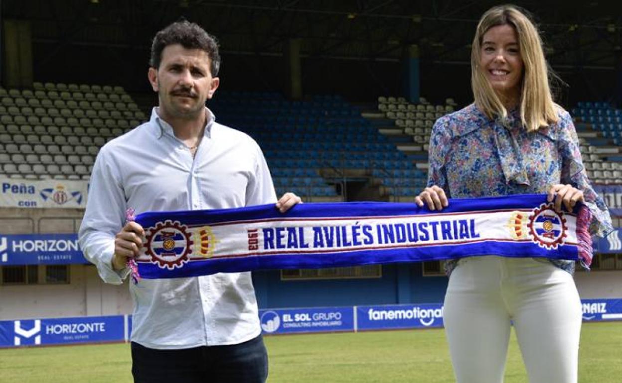 Natalia González, en su presentación con el Avilés. 
