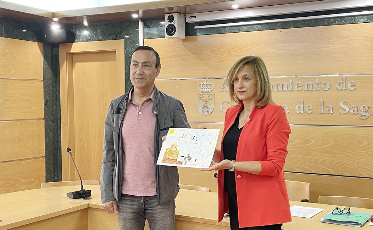 El alcalde, Pedro Samuel Martín y la concejala de Festejos, teresa Sánchez. 