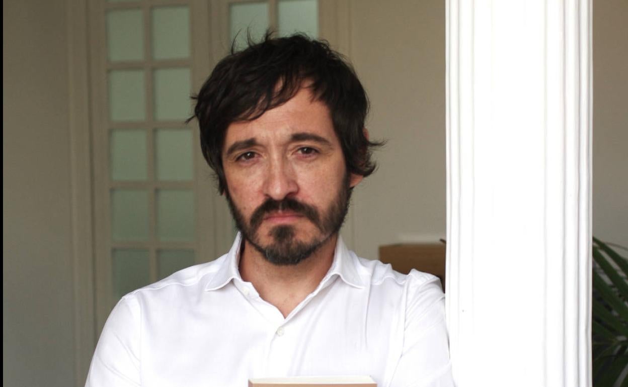 Santiago Velázquez.