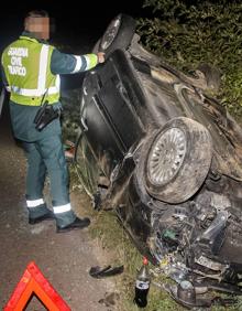 Imagen secundaria 2 - Imágenes del accidente entre Villasrubias y Robleda.