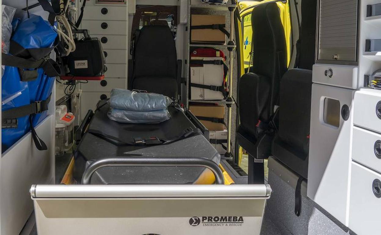 Imagen del interior de una ambulancia. 