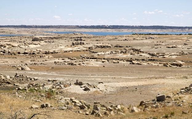 España y Portugal tratarán la gestión del agua tras los desembalses del Duero