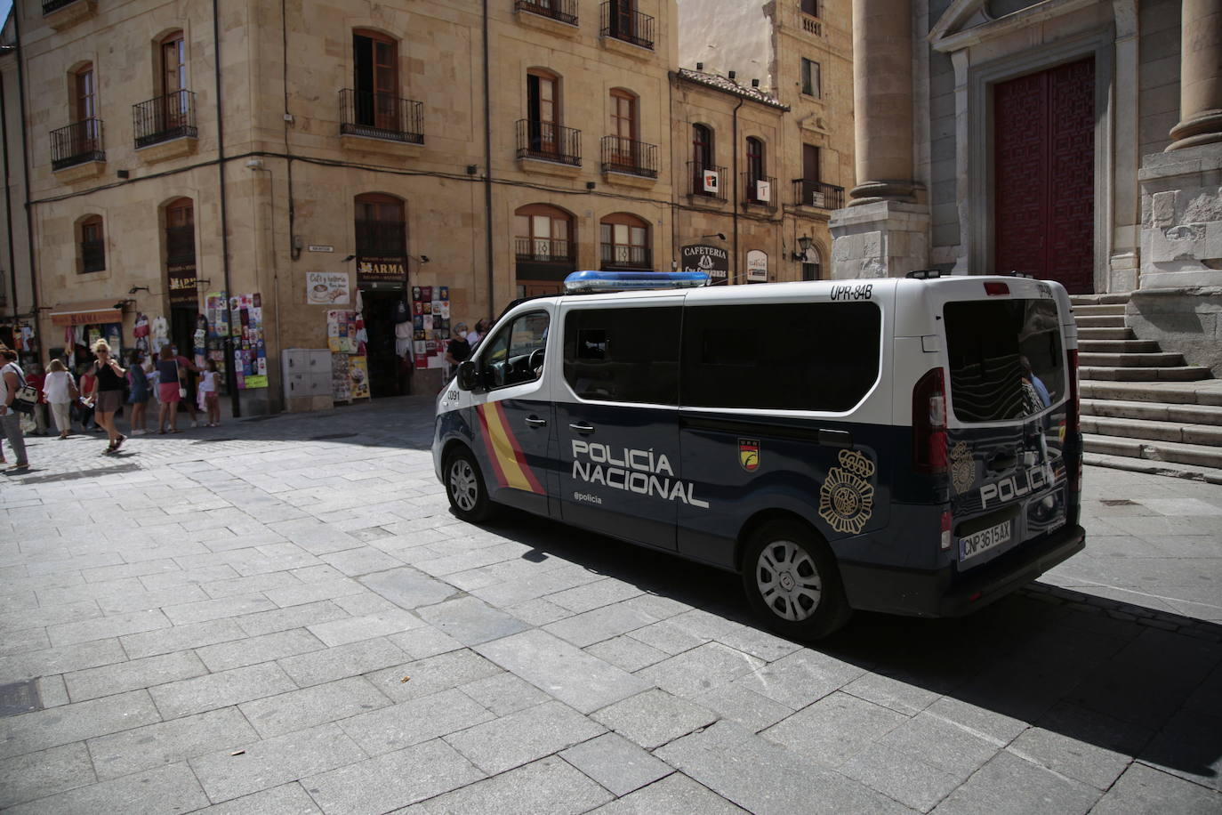 Detenidas por entrar en una casa para agredir e intentar cortar el pelo a una mujer