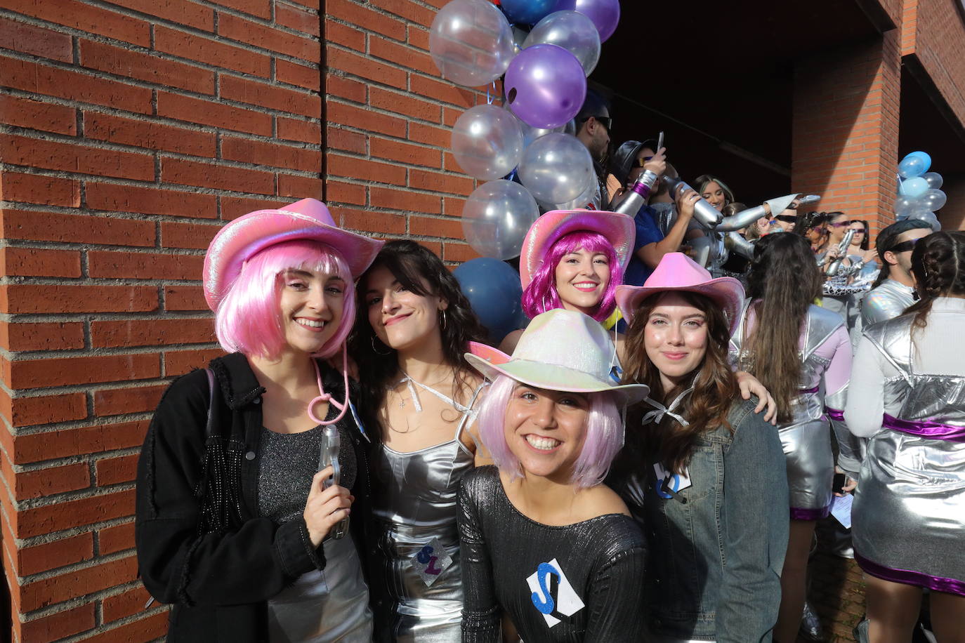 Fotos: Las fiestas de Medicina invaden el campus universitario