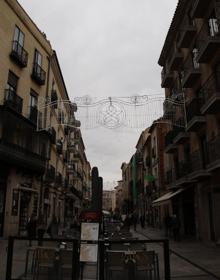 Imagen secundaria 2 - Montaje e instalación de las luces de Navidad en Salamanca. 