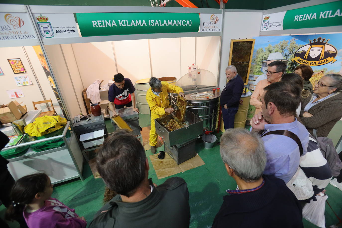 Fotos: Adeatejada celebra la X edición de la Feria de la Miel
