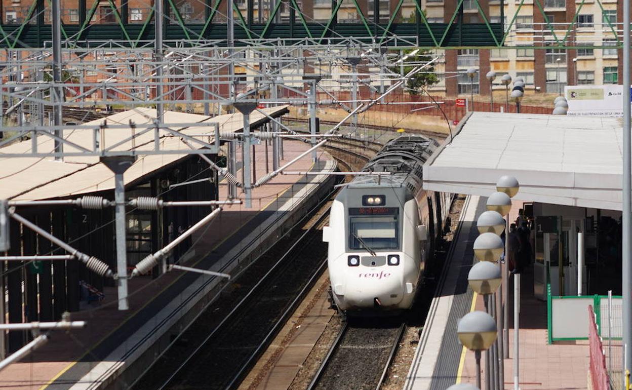 Un tren en la estación de Salamanca. 