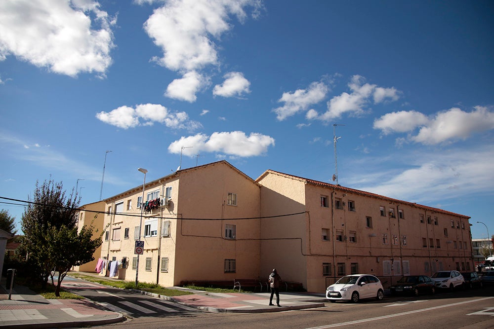 Los bloques de tres plantas.