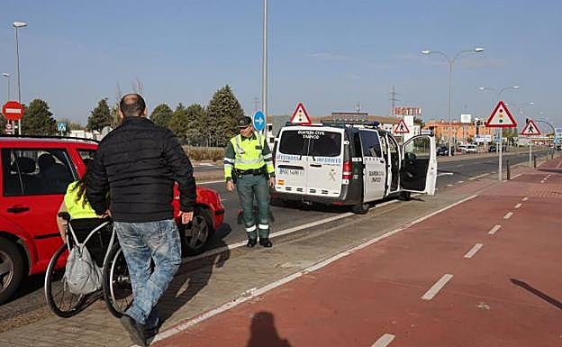 Uno de los controles realizados por la Guardia Civil en colaboración de AESLEME.
