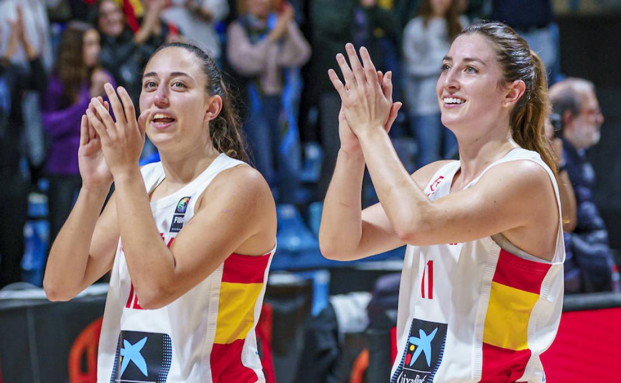 Maite Cazorla y Leo Rodríguez con España este jueves. 