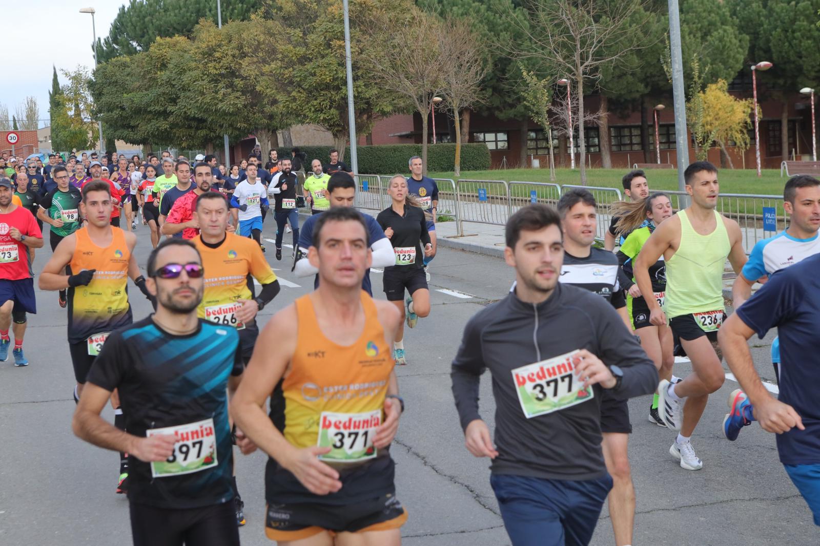 Fotos: La VII San Silvestre Universitaria UPSA, una cita solidaria