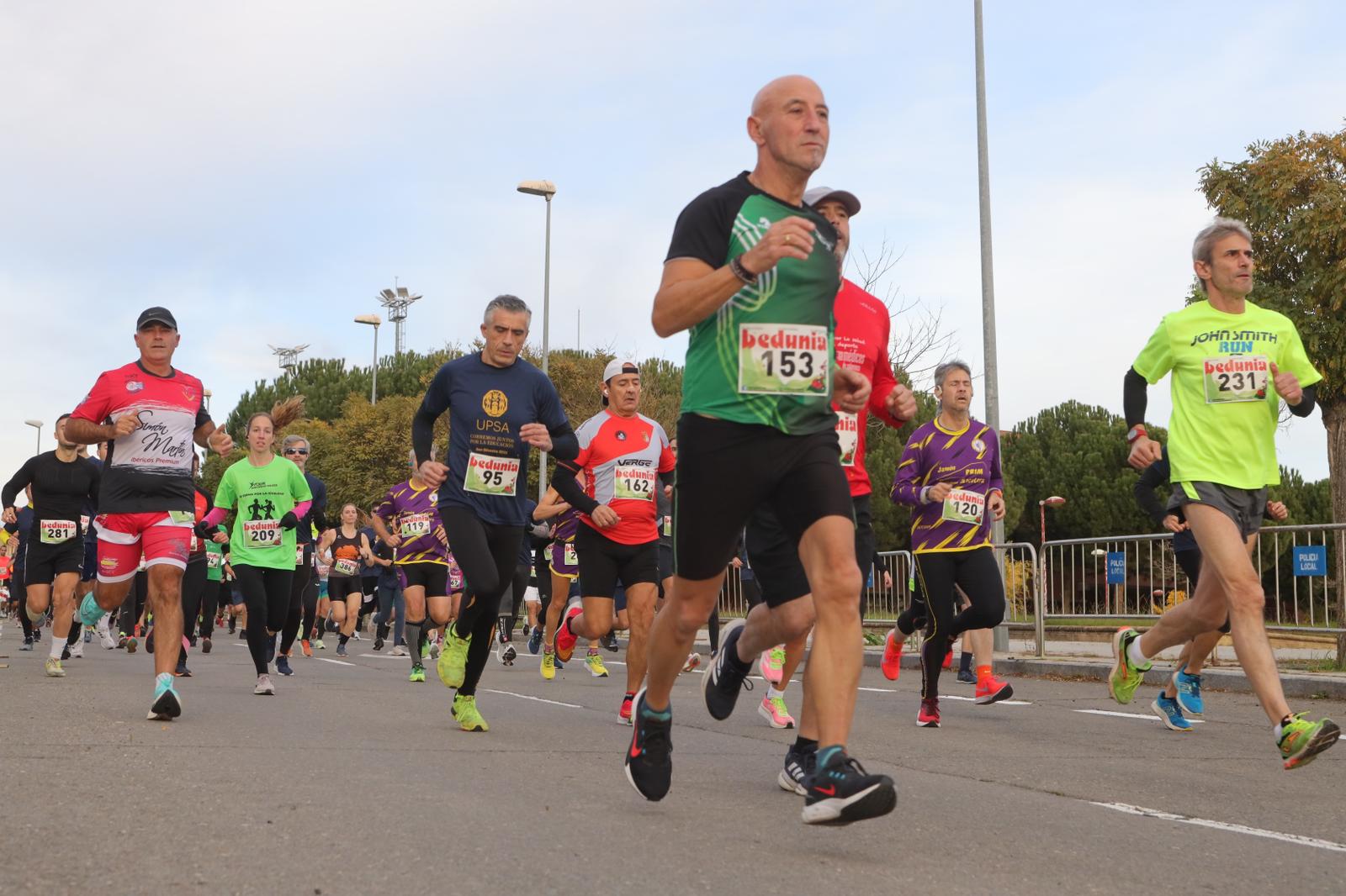 Fotos: La VII San Silvestre Universitaria UPSA, una cita solidaria